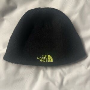 Boys The North Face beanie. Size M.